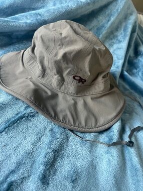 Outdoor Research Gray Sun Hat with Chin Cord size small